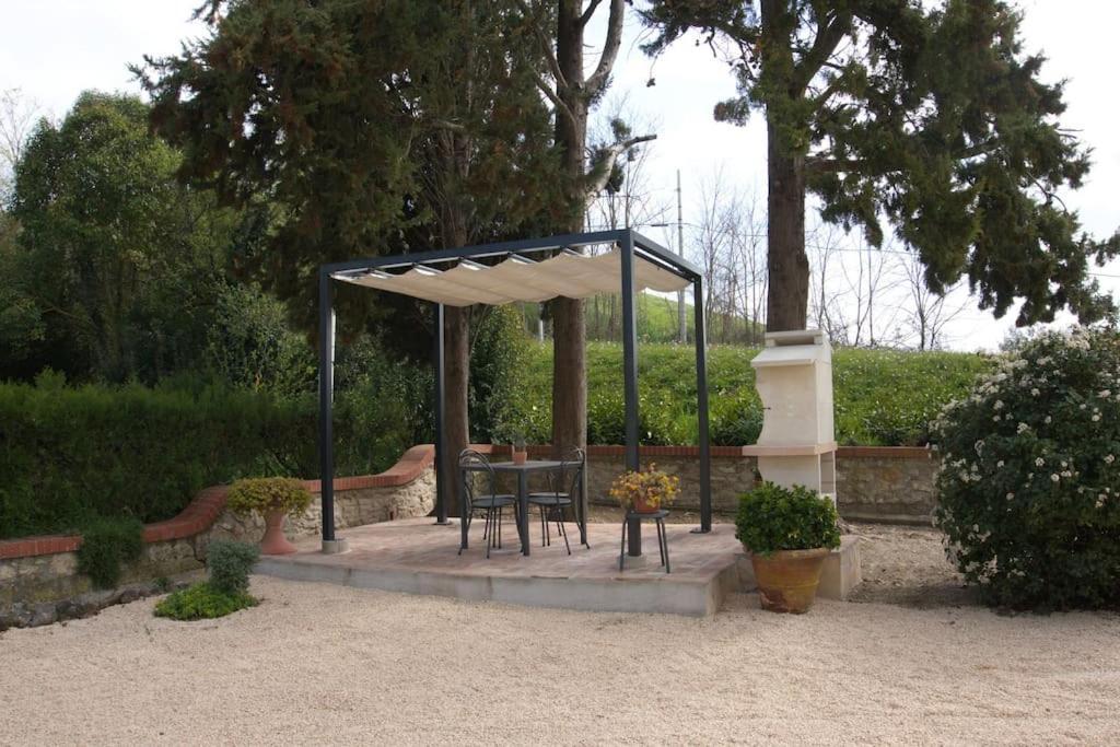 Casa Vacanze Podere San Giusto Volterra Exterior foto
